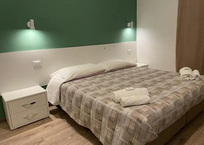 Oda ve Kahvaltı Cernaia 3*